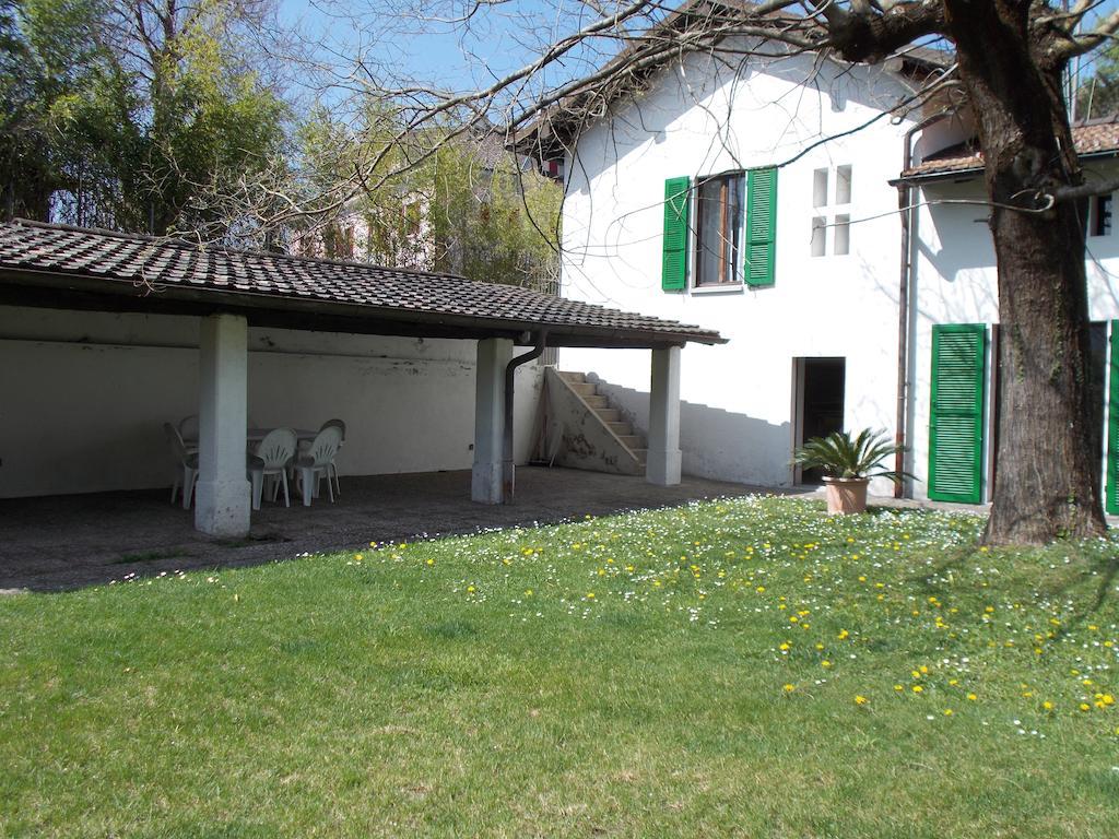 Casa Bianchi Villa Rovio Bagian luar foto